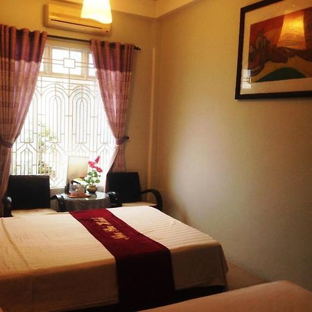Nhu Phu Hotel Hue Exteriör bild