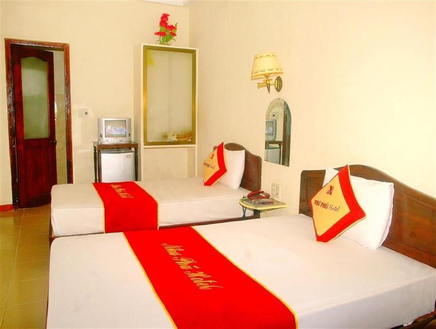 Nhu Phu Hotel Hue Exteriör bild